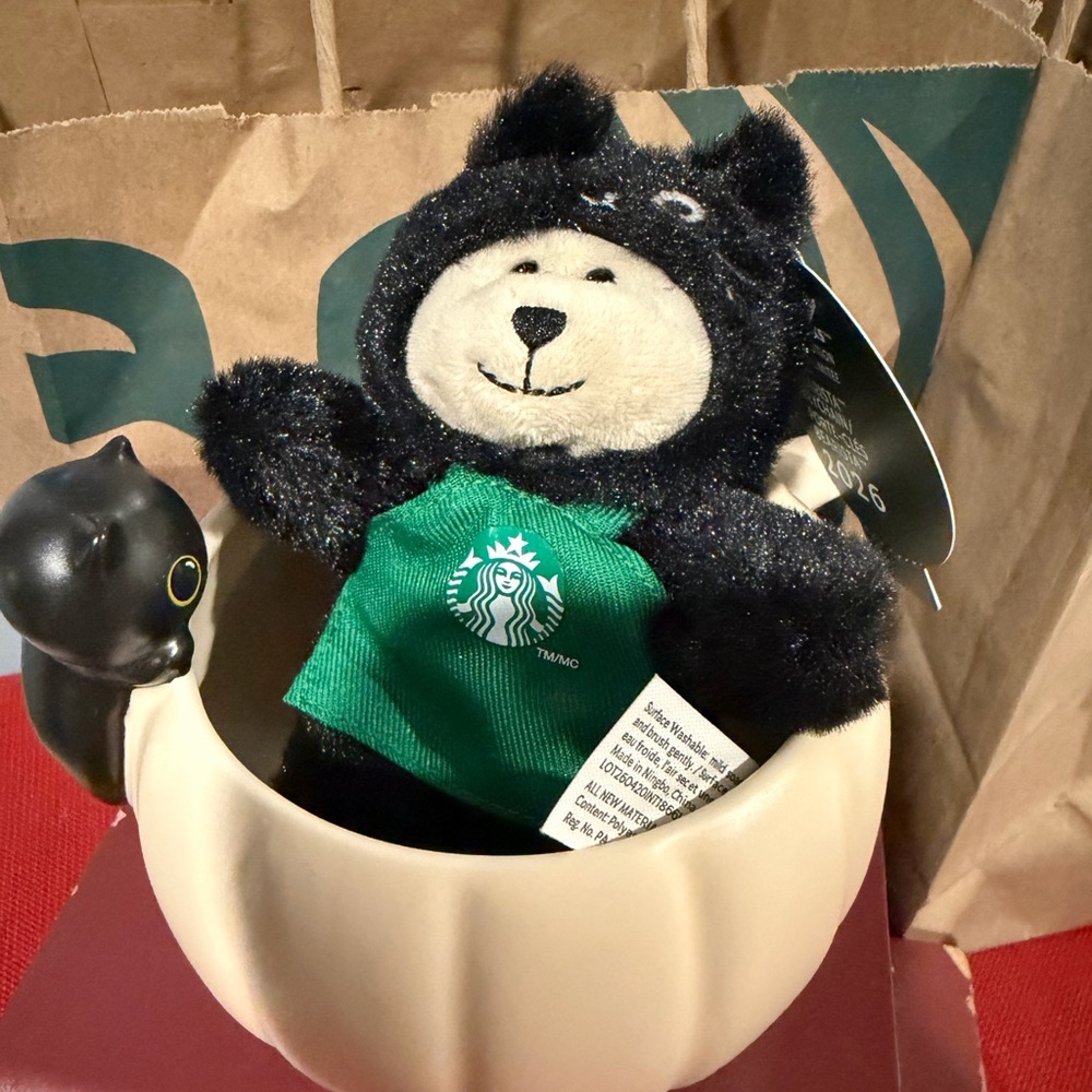 2026 limited black cat Starbucks series
